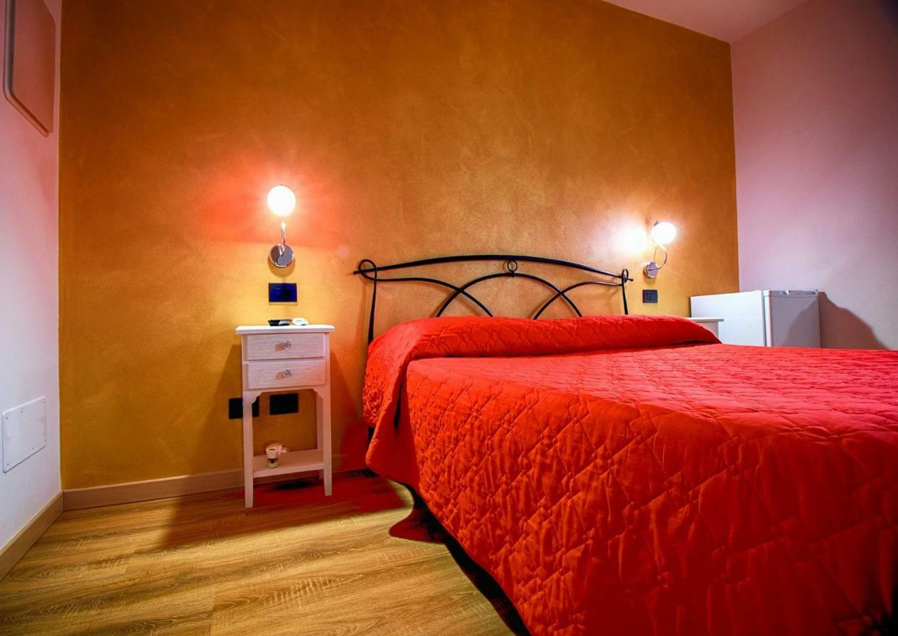 Hotel La Casa Dei Nonni Sul Garda Peschiera del Garda Exterior foto